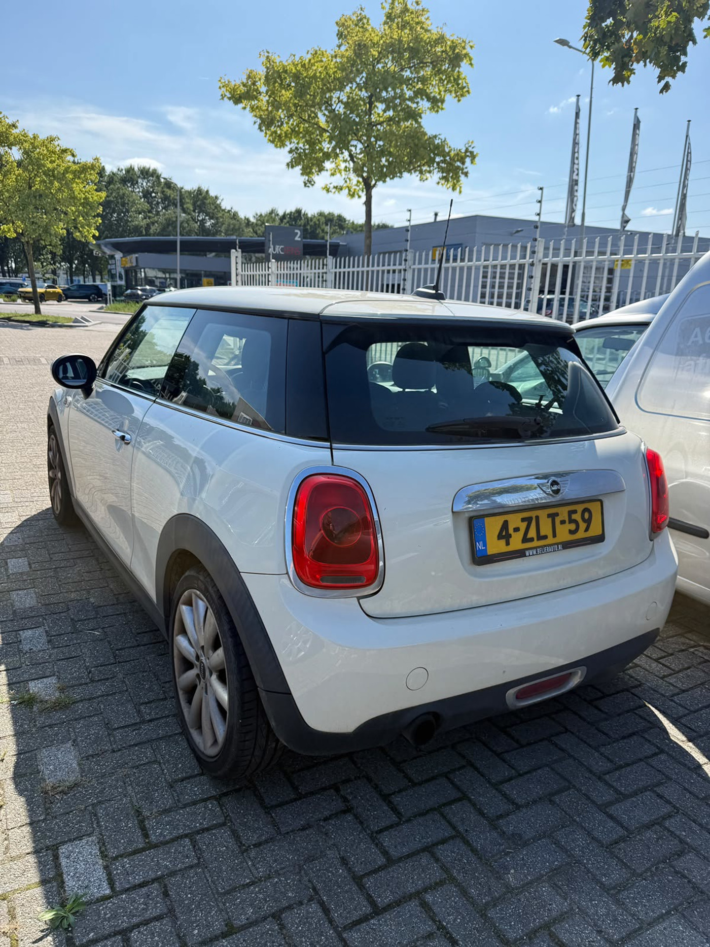 Foto van Mini One