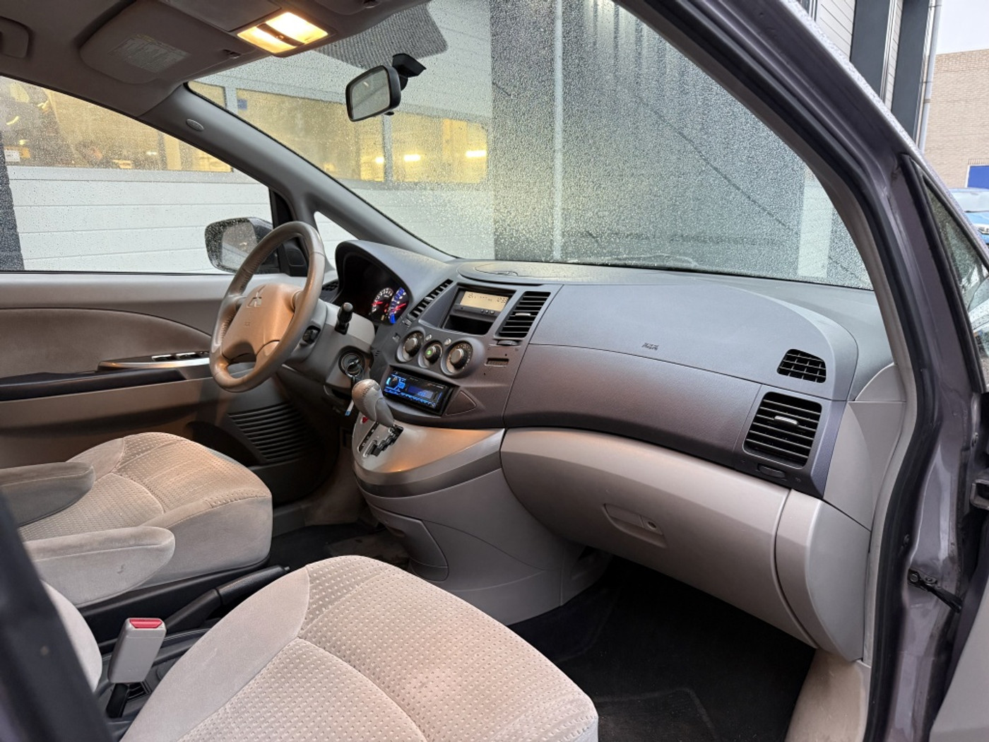 Foto van Mitsubishi Mitsubishi Grandis