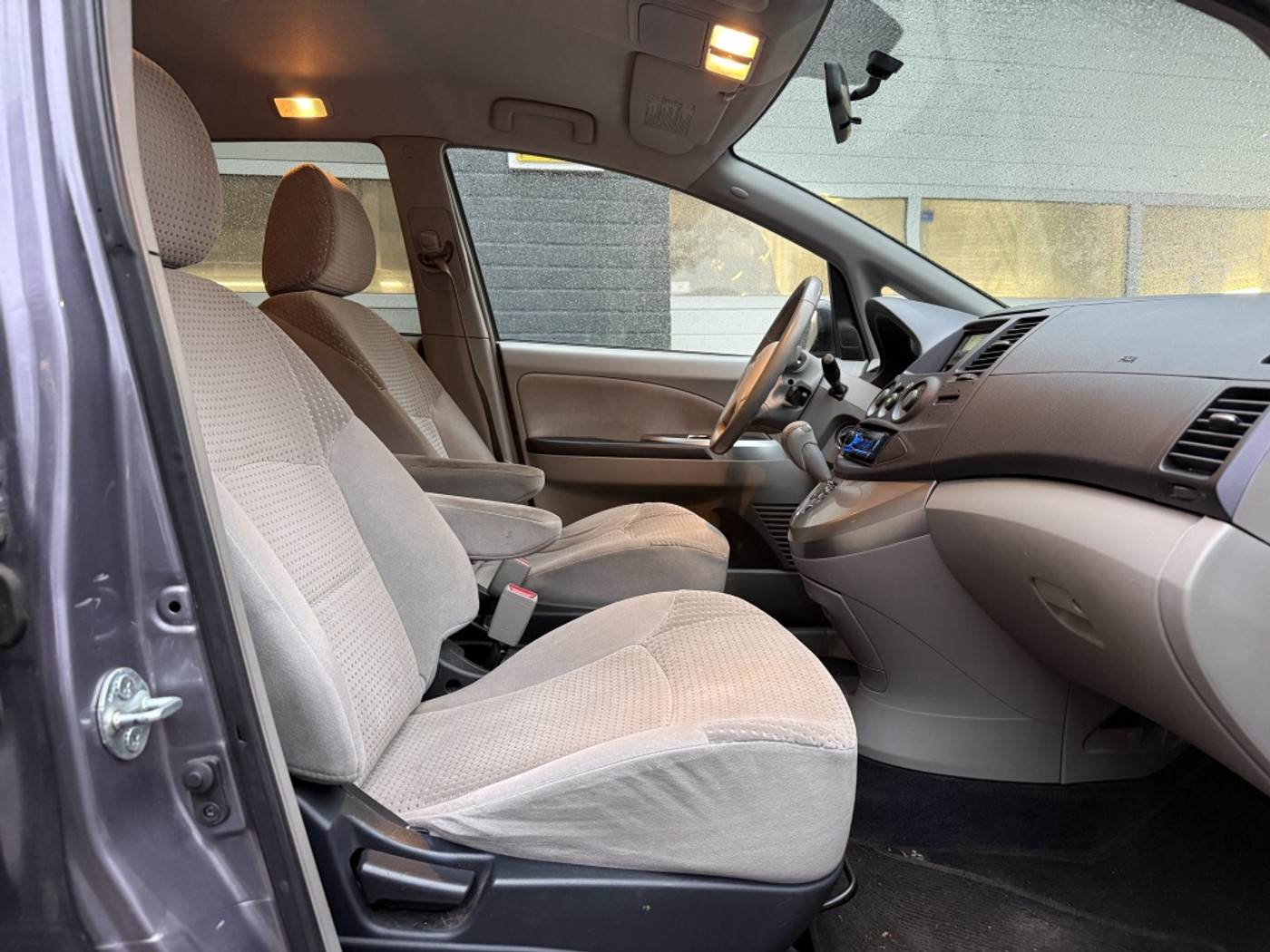 Foto van Mitsubishi Mitsubishi Grandis