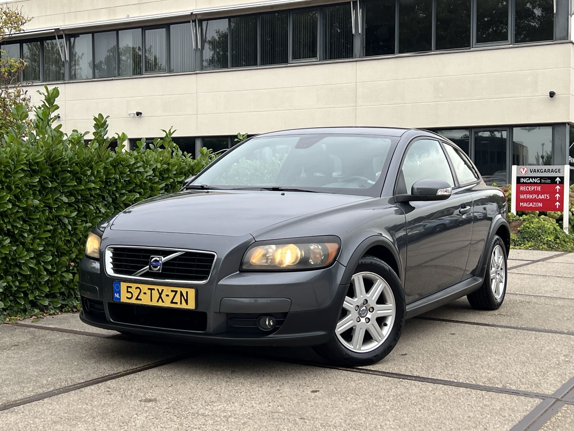 Volvo C30 1.6 Momentum 2007 - voorkant