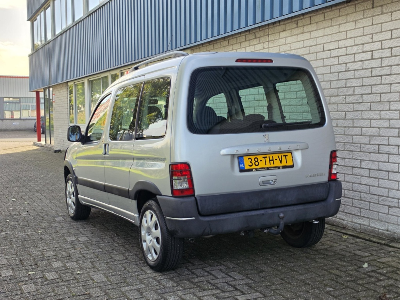 Foto van Peugeot Partner