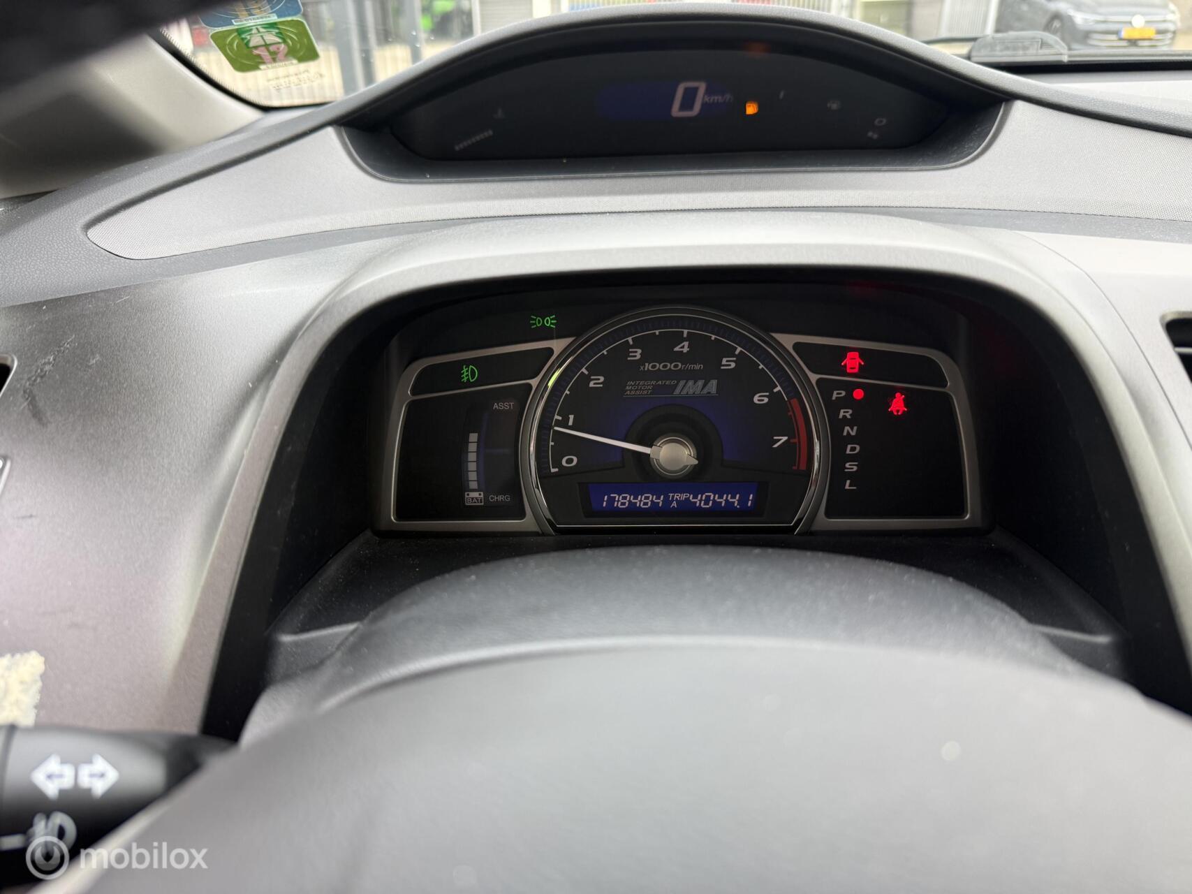 Foto van Honda Civic 4dr Hybrid