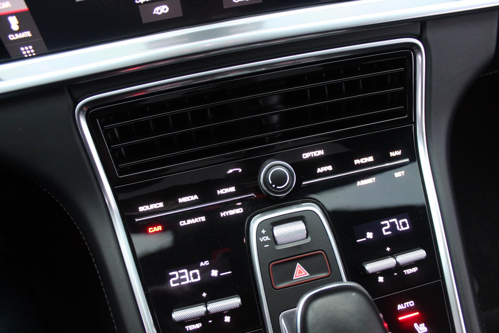Foto van Porsche Panamera 4 E-hybrid