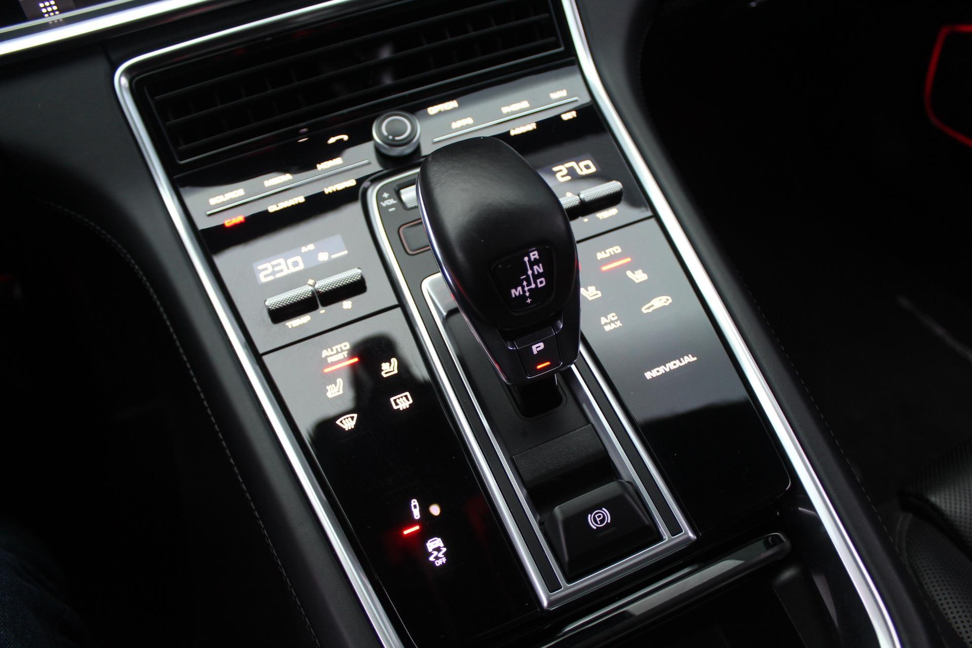 Foto van Porsche Panamera 4 E-hybrid