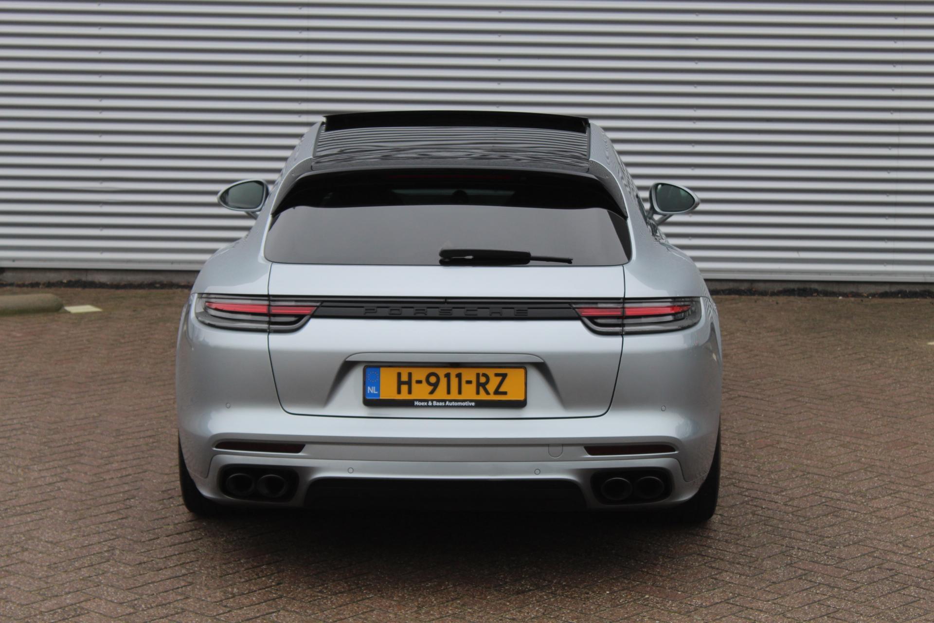 Foto van Porsche Panamera 4 E-hybrid