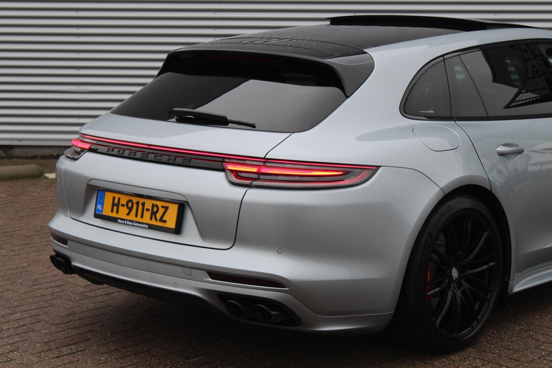 Foto van Porsche Panamera 4 E-hybrid