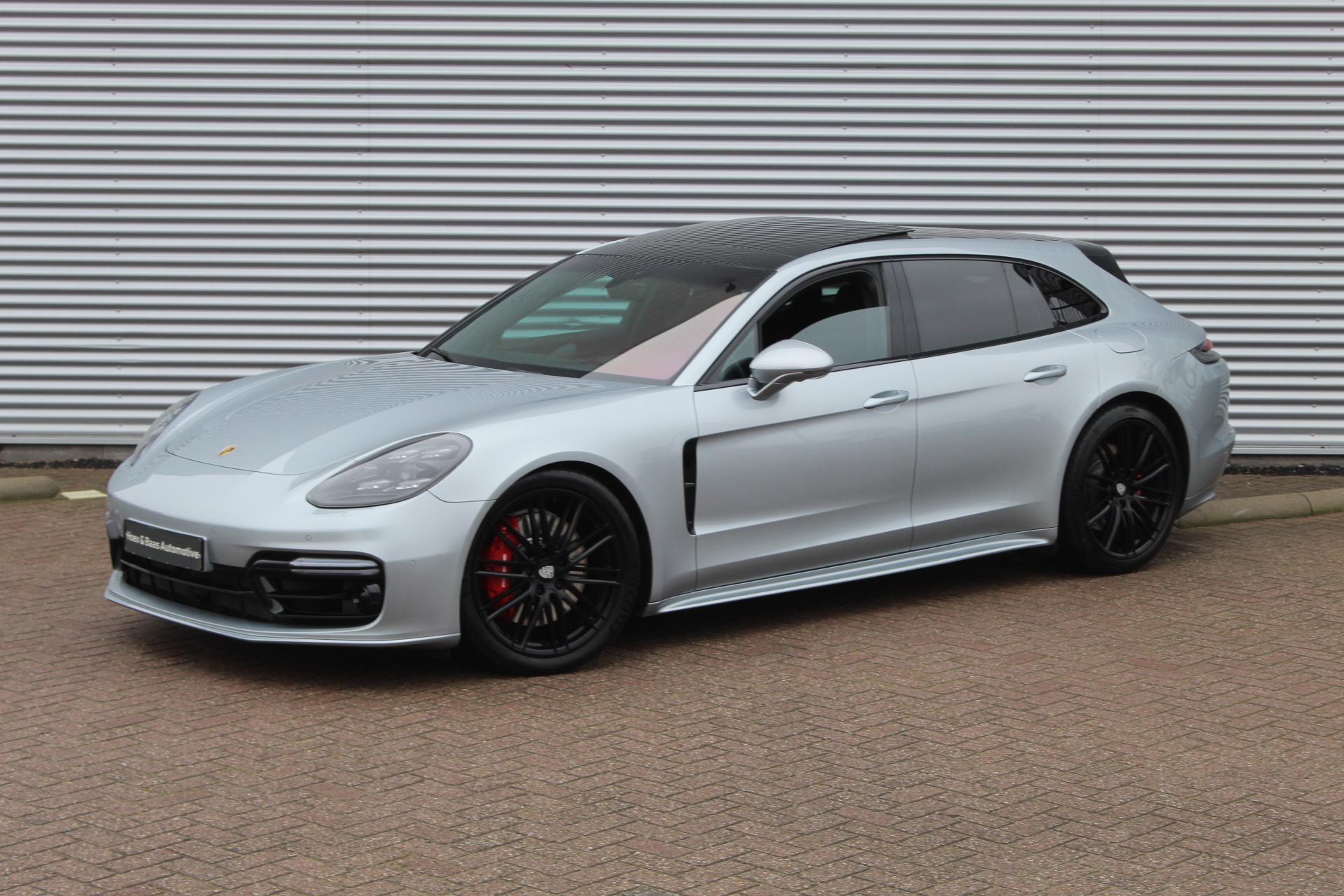 Foto van Porsche Panamera 4 E-hybrid