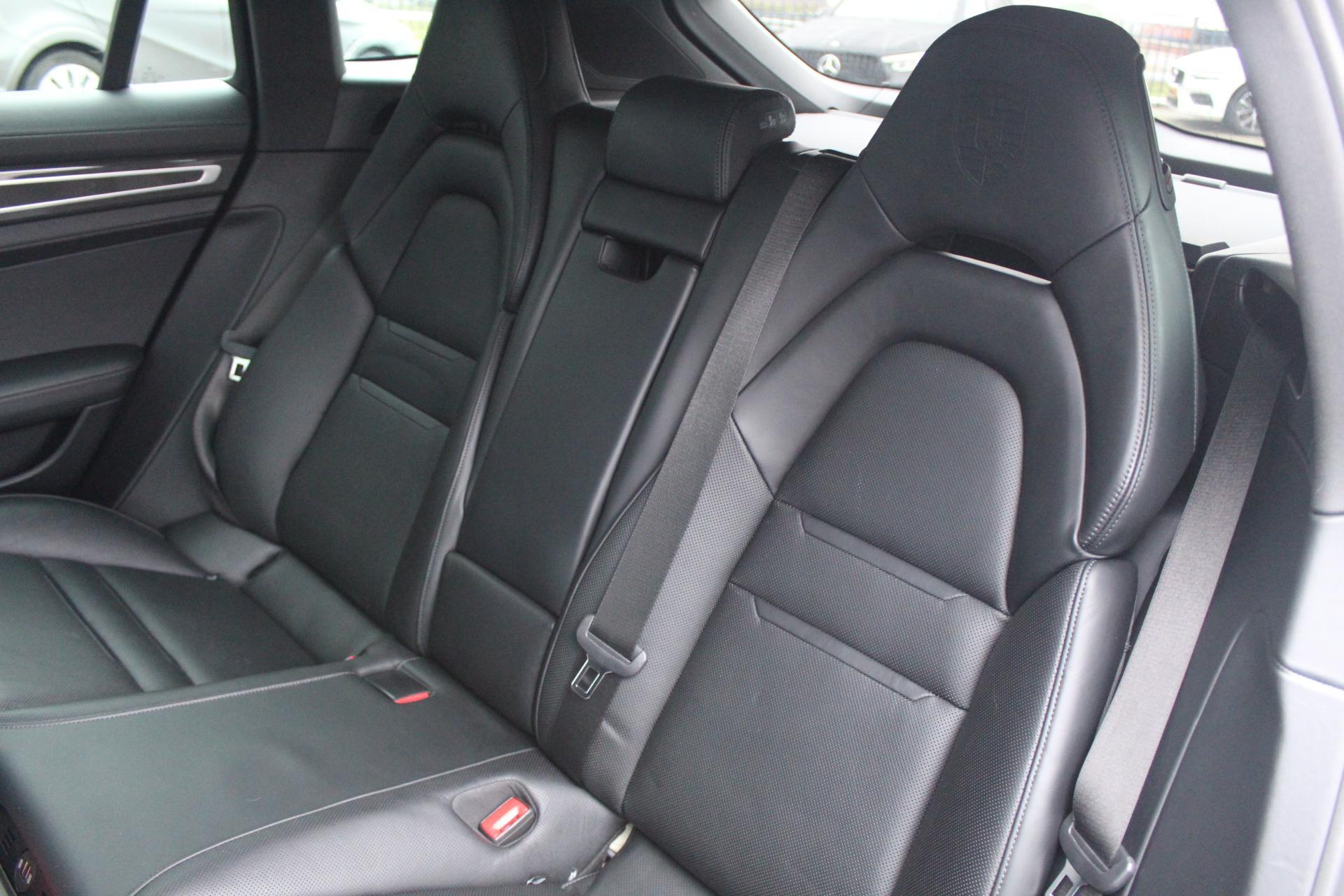 Foto van Porsche Panamera 4 E-hybrid