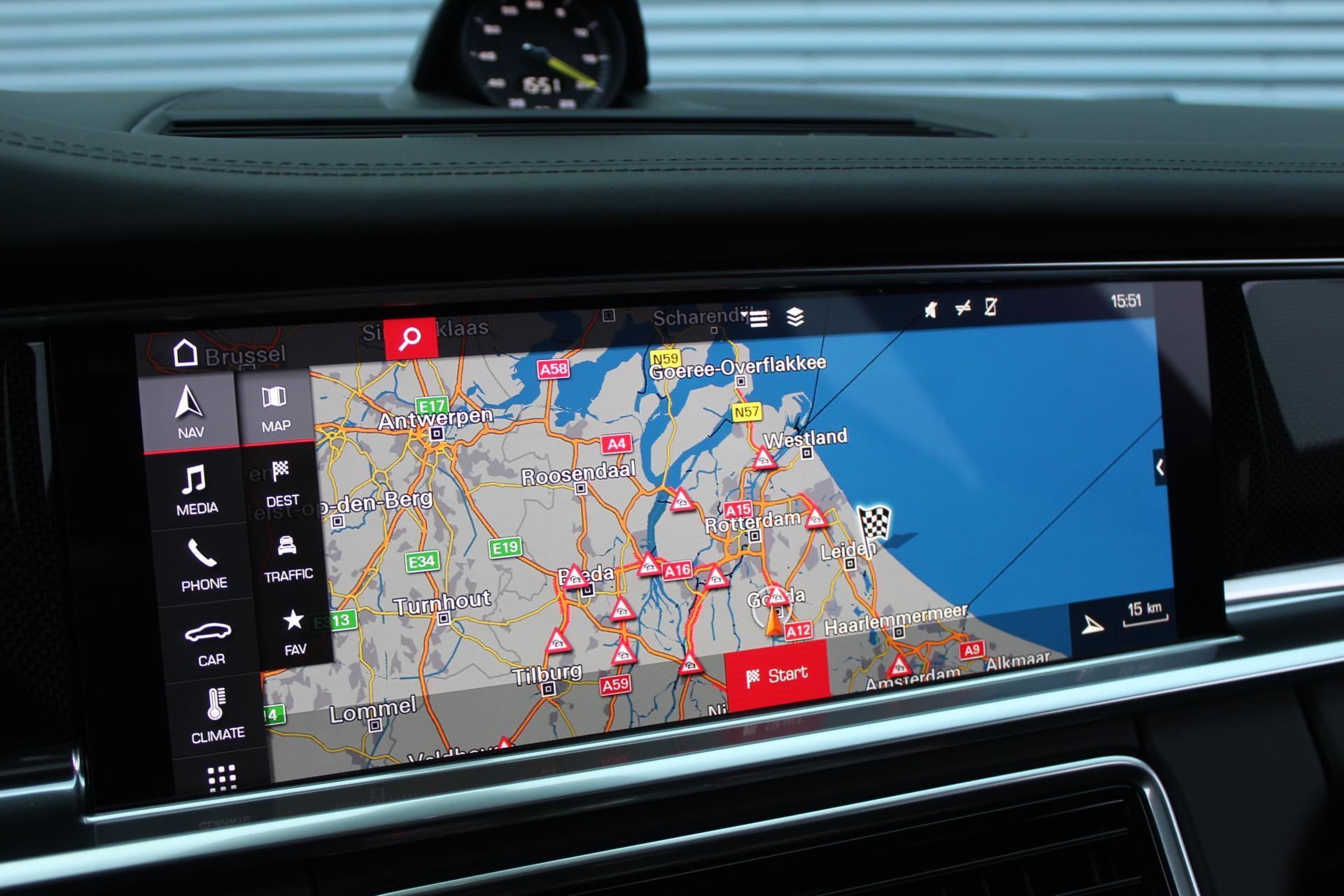Foto van Porsche Panamera 4 E-hybrid