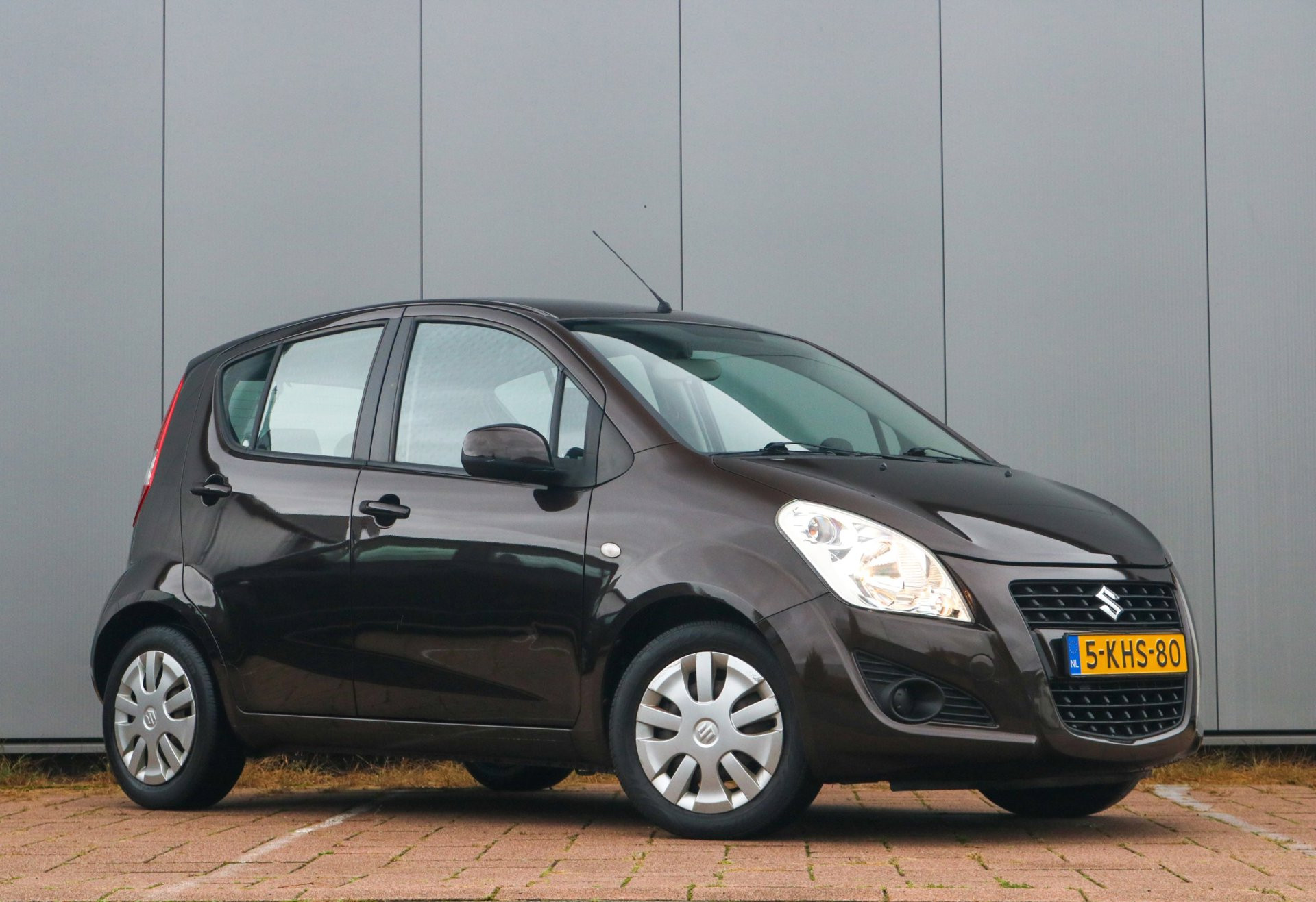 Suzuki Splash 1.0 VVT Comfort EASSS Suzuki Splash 1.0 VVT Comfort | Airco | Hoge instap | Origineel NL 2013 - voorkant