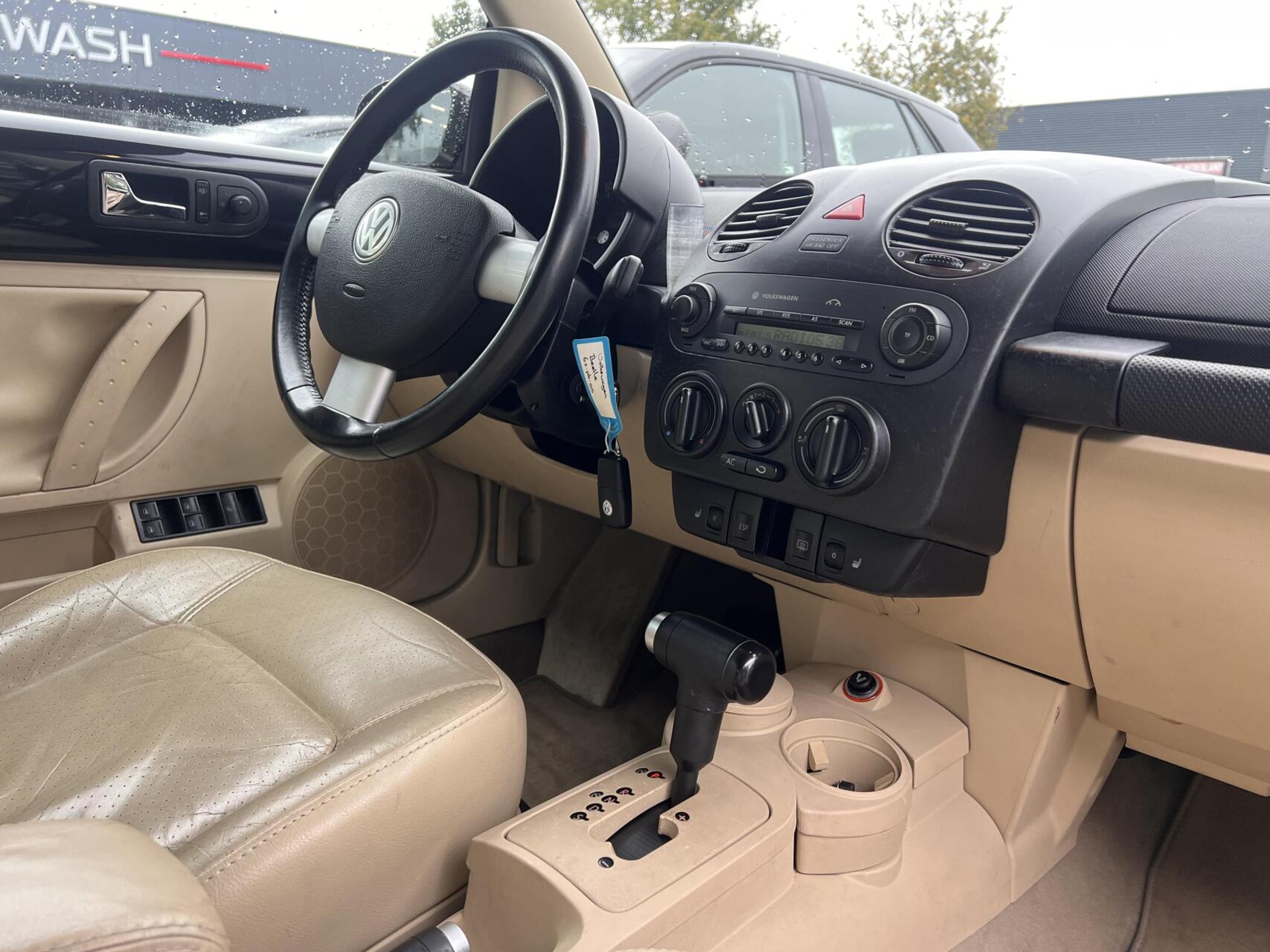 Foto van Volkswagen New Beetle Cabriolet