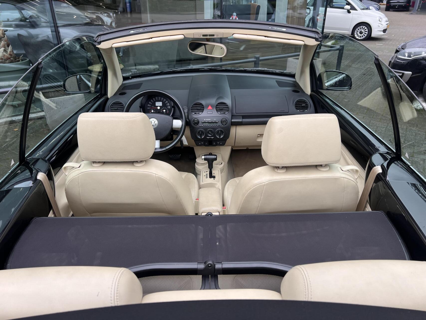 Foto van Volkswagen New Beetle Cabriolet