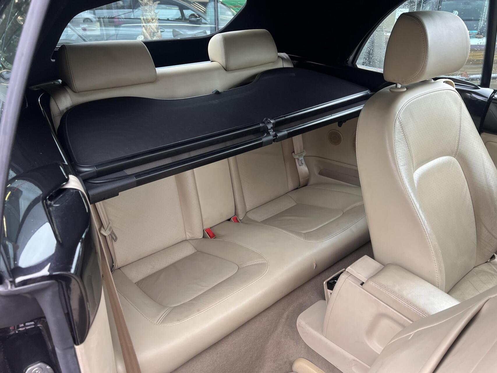 Foto van Volkswagen New Beetle Cabriolet