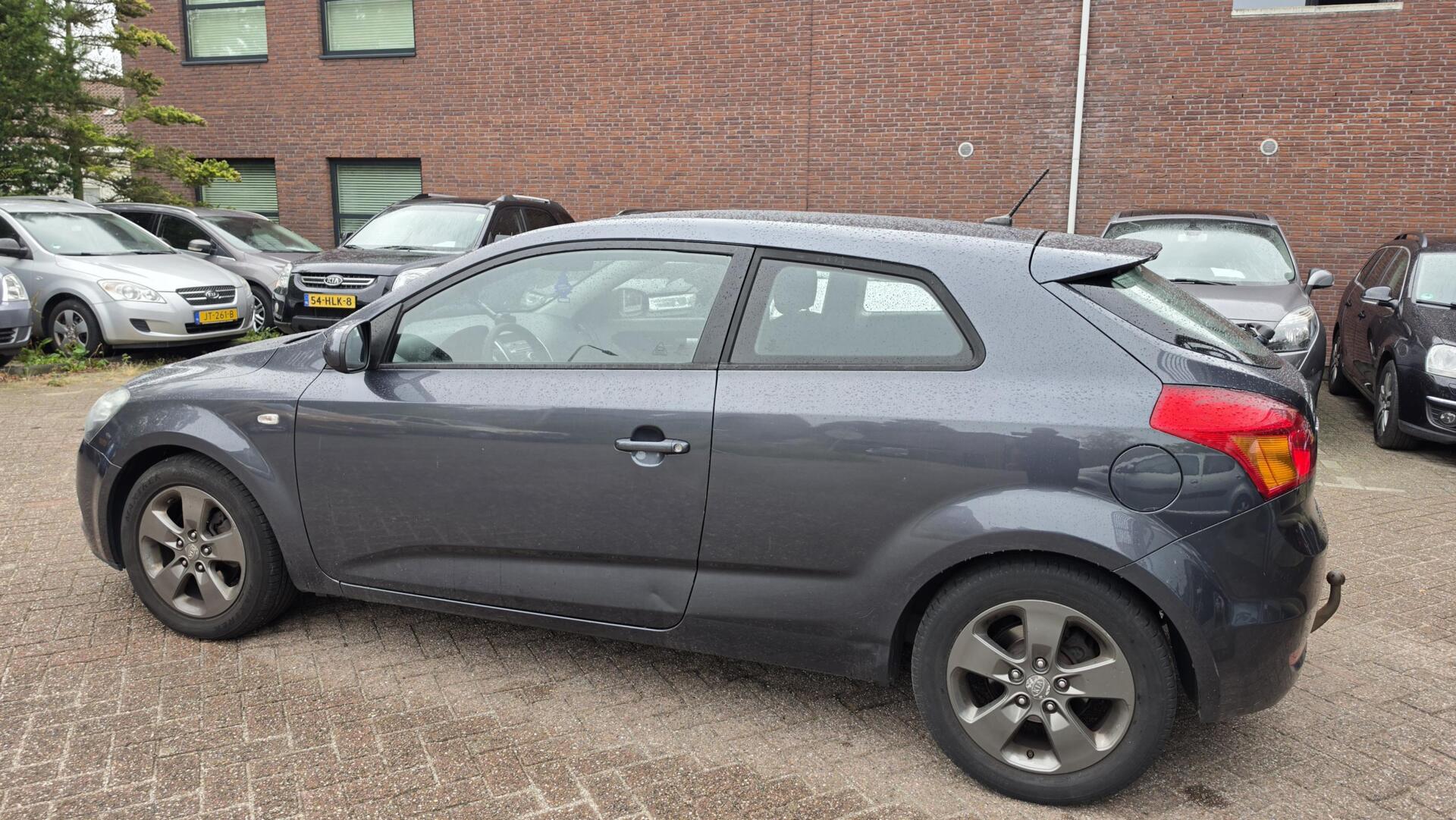 Foto van Kia Cee D