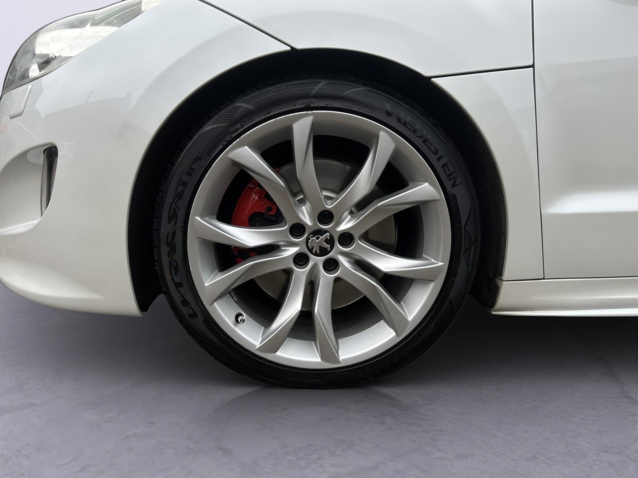 Foto van Peugeot RCZ