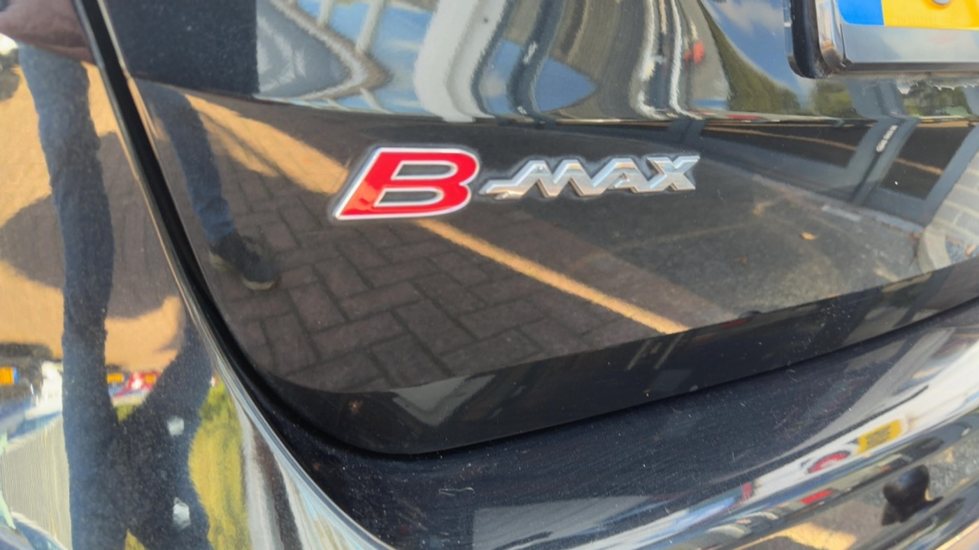Foto van Ford B-max
