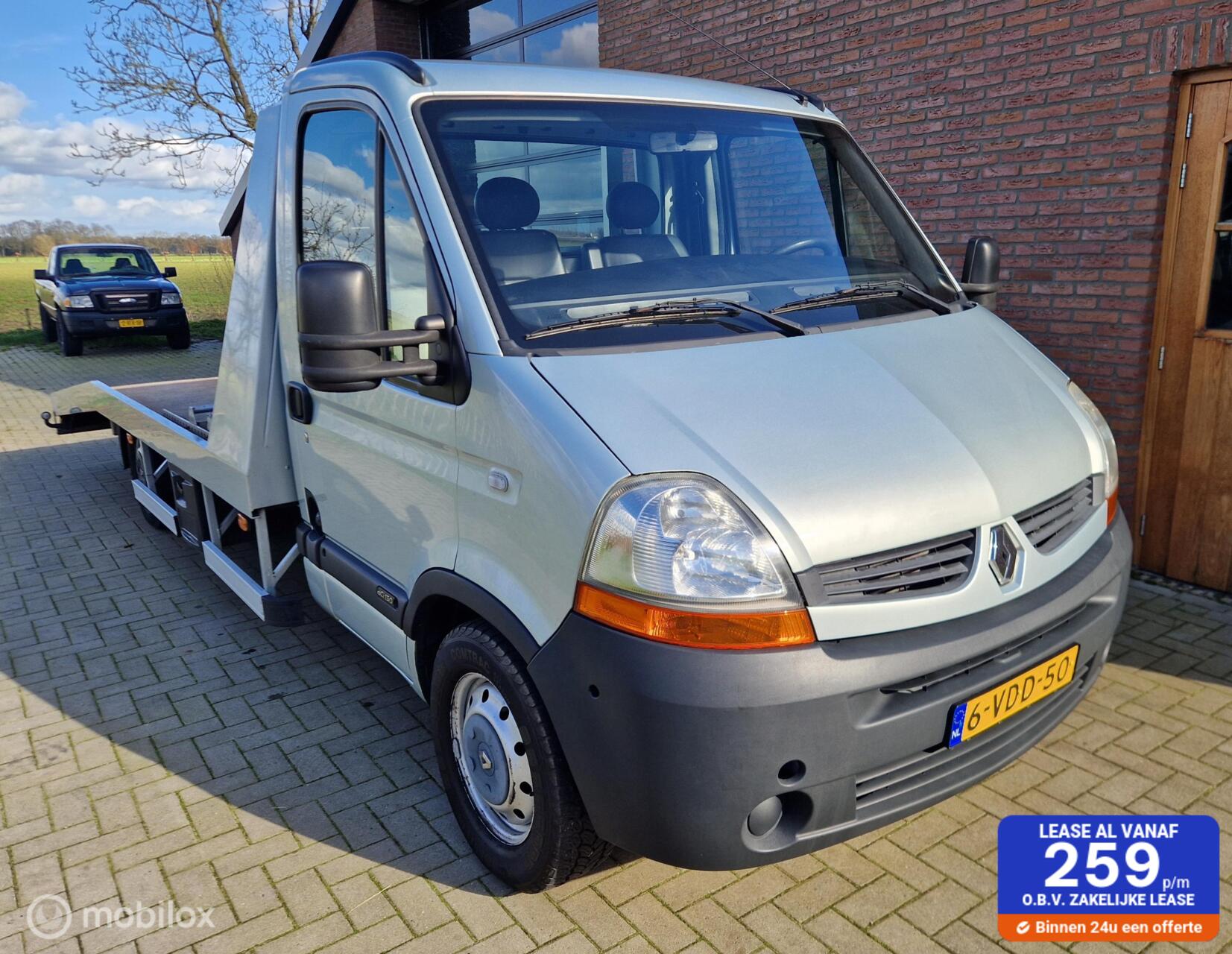 Renault Master T35 2.5 dCi L3H1 DC 2009 - voorkant