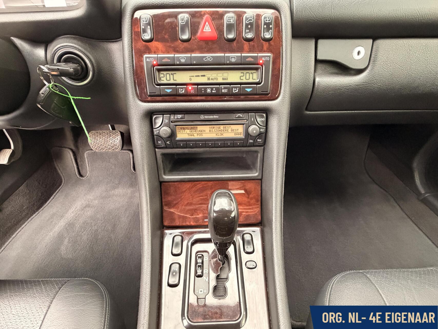 Foto van Mercedes-Benz CLK 200 Kompressor