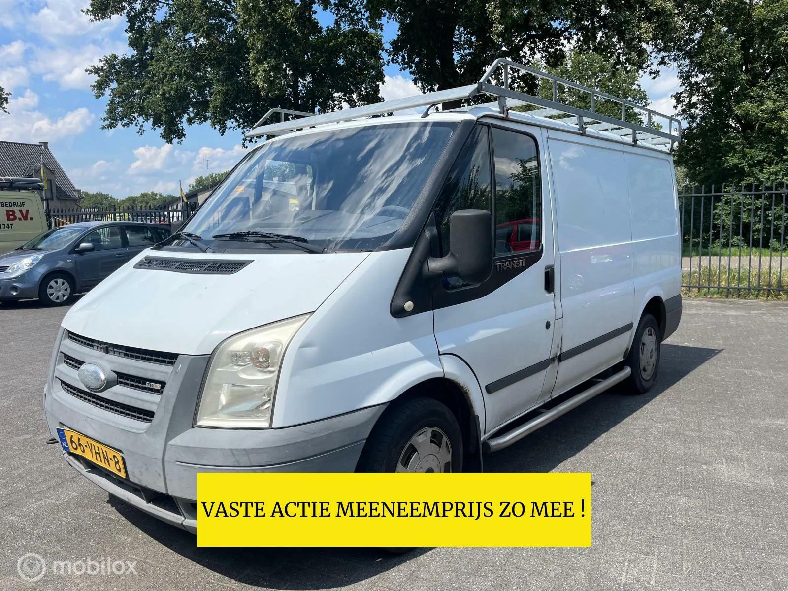 Ford Transit 260S 2.2 TDCI gesloten bestel 2007 - voorkant