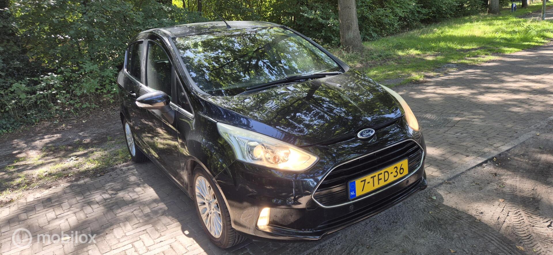 Foto van Ford B-max