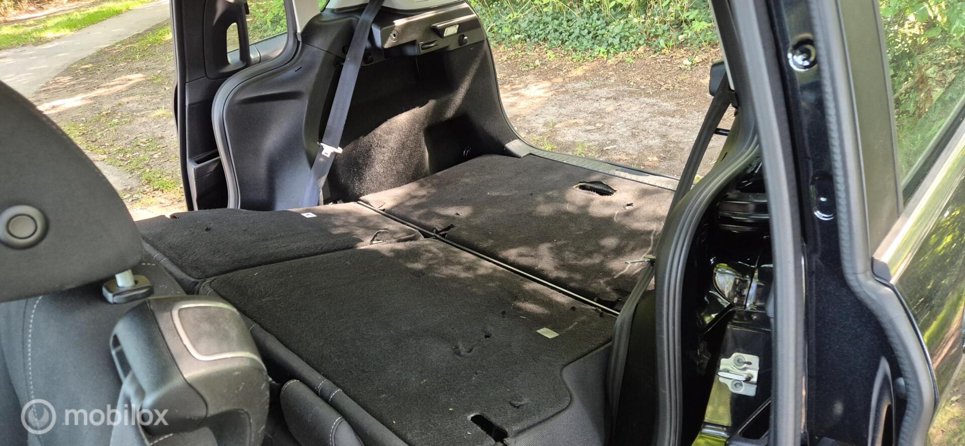 Foto van Ford B-max