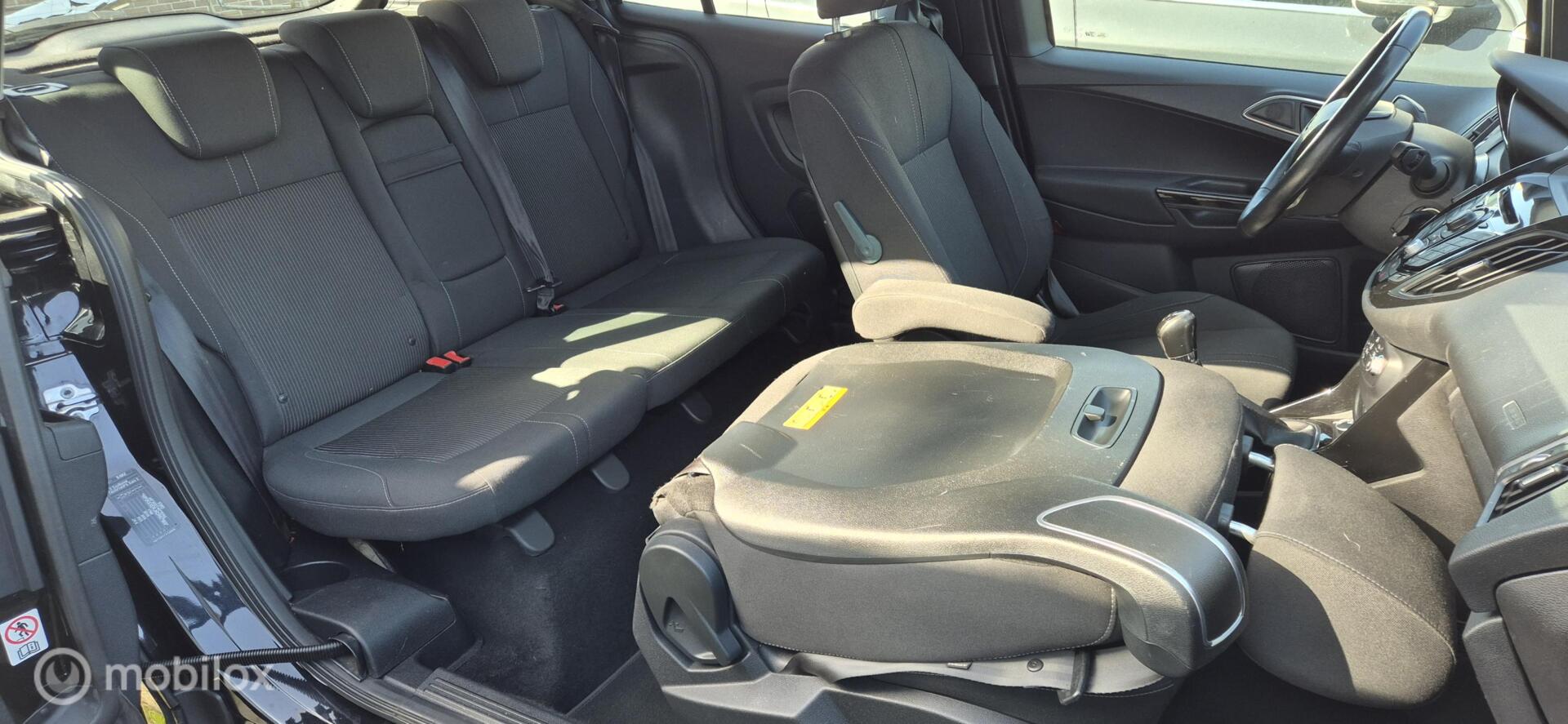Foto van Ford B-max