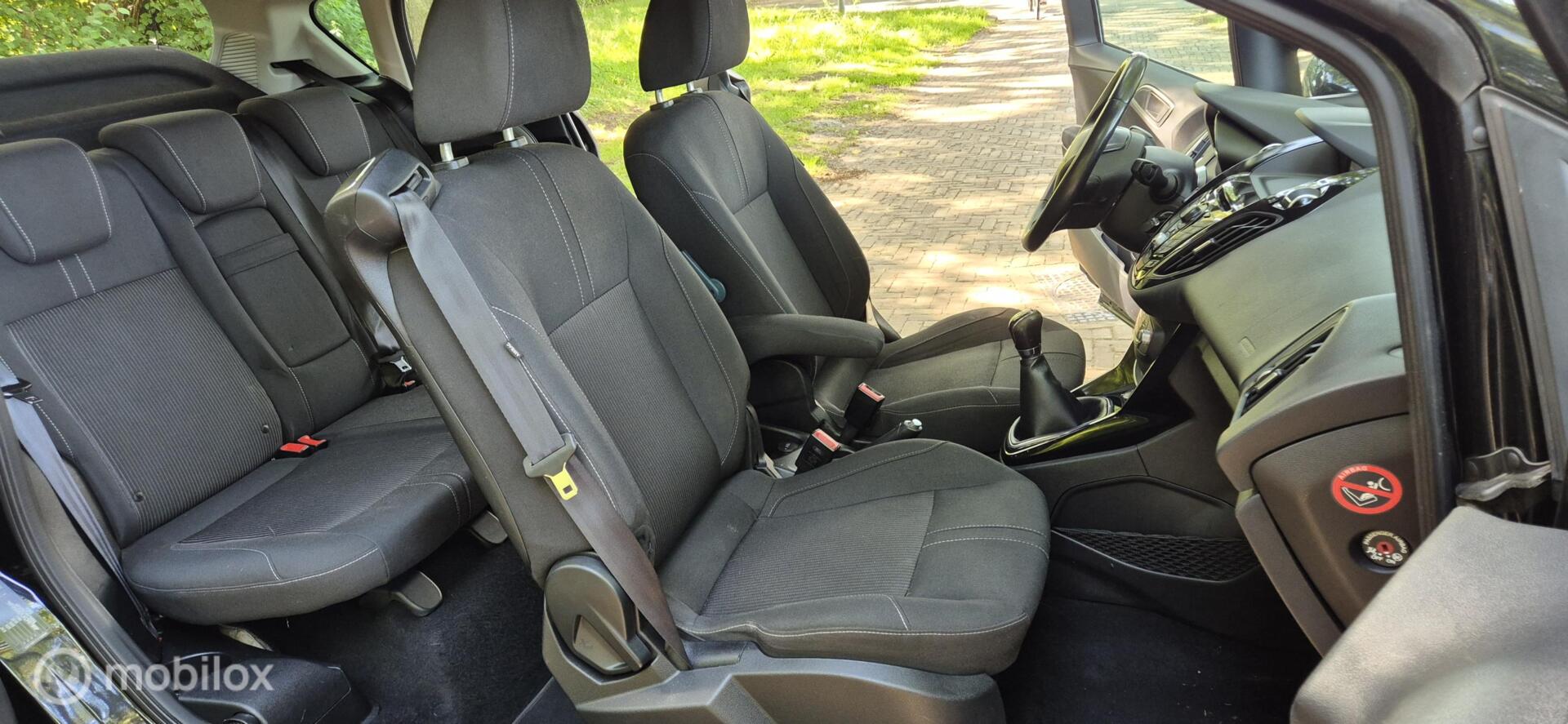 Foto van Ford B-max