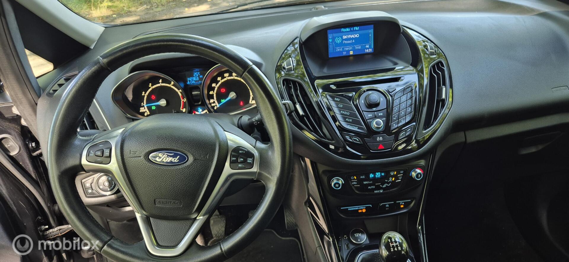 Foto van Ford B-max