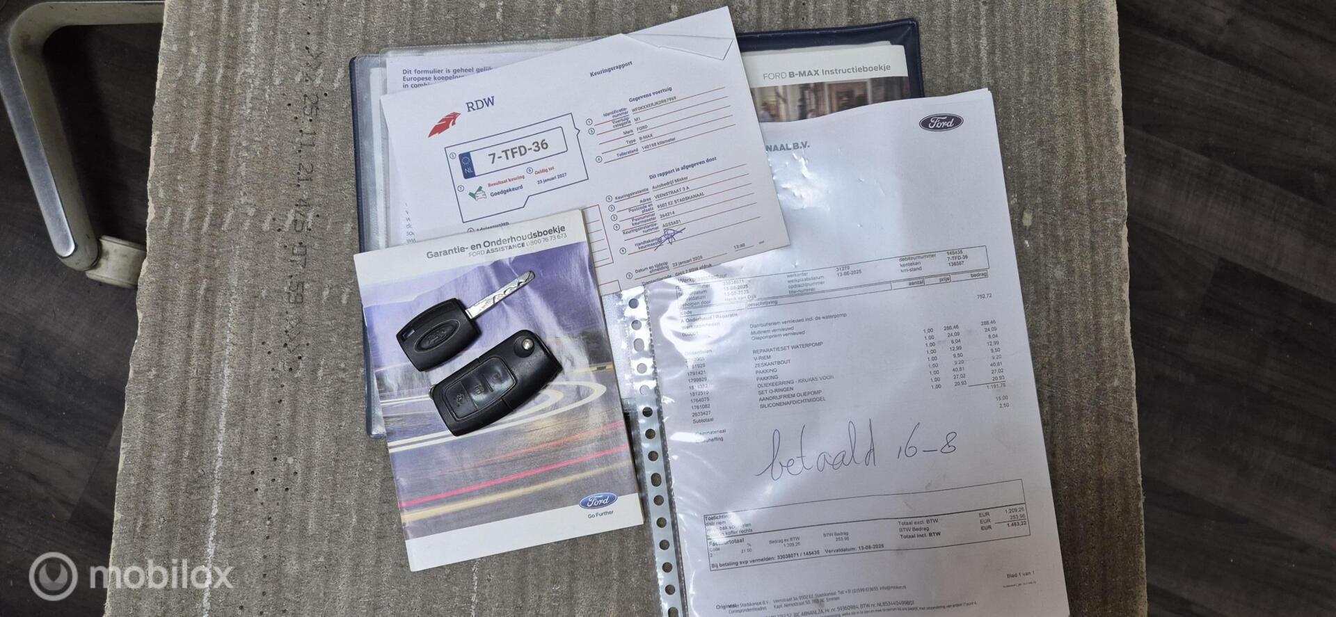 Foto van Ford B-max