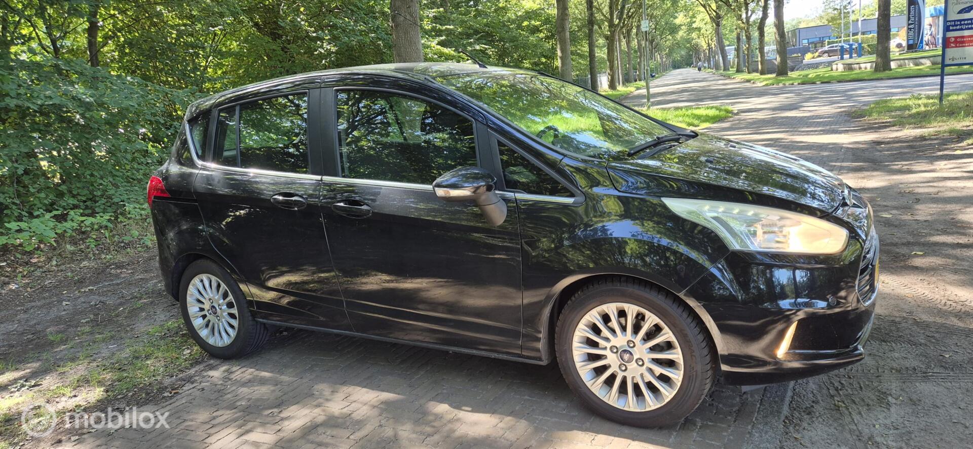 Foto van Ford B-max