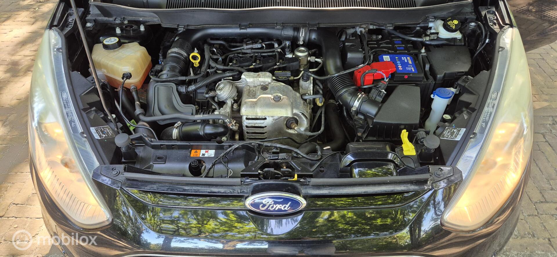 Foto van Ford B-max