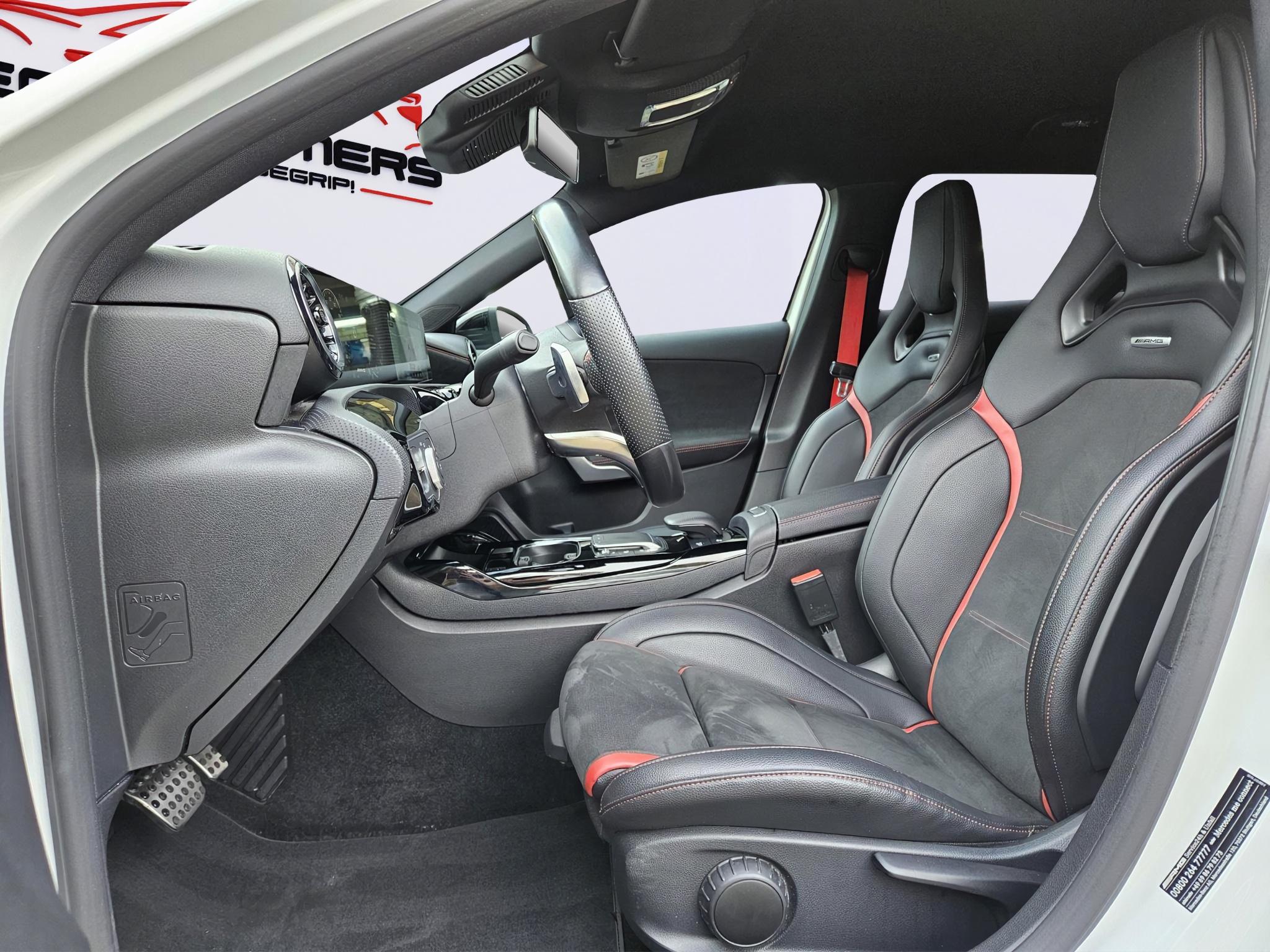 Foto van Mercedes-Benz AMG A 35