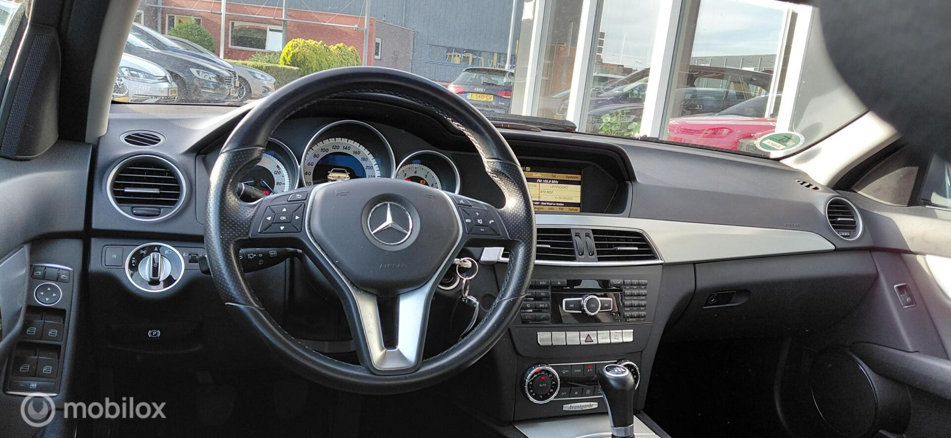 Foto van Mercedes-Benz C 180