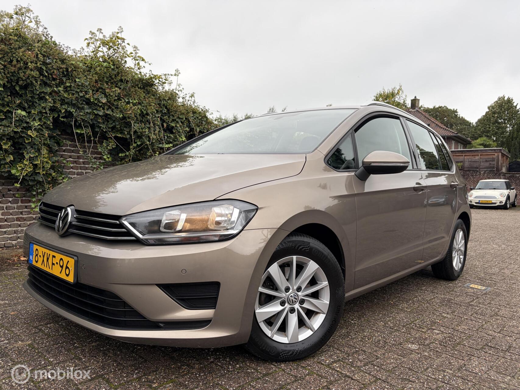 Volkswagen Golf Sportsvan 1.2 TSI  AUTOMAAT / Leder / Navi 2014 - voorkant