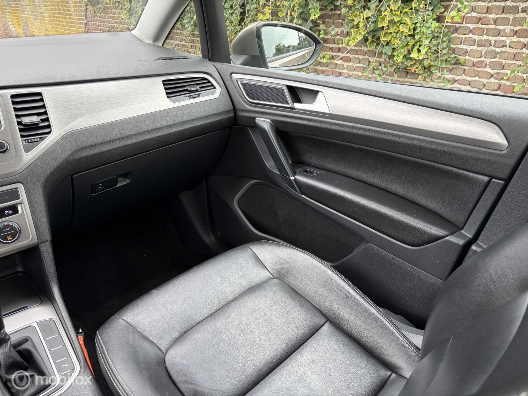 Foto van Volkswagen Golf Sportsvan