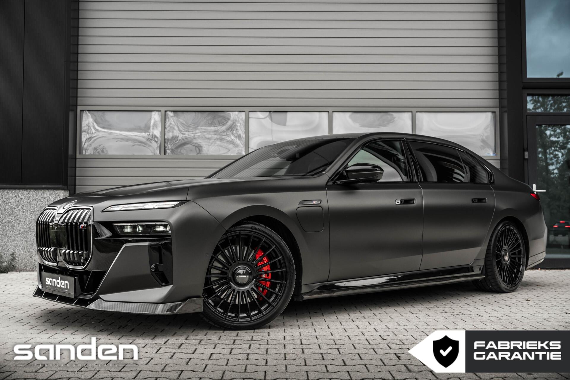 BMW 7-serie M760e xDrive 2024 - voorkant