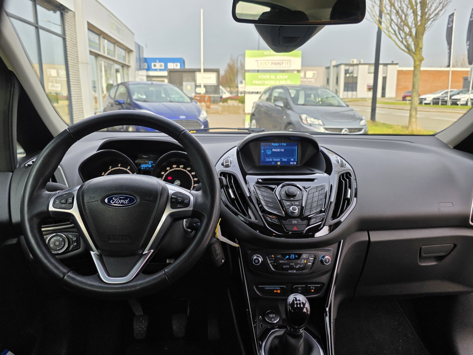 Foto van Ford B-max