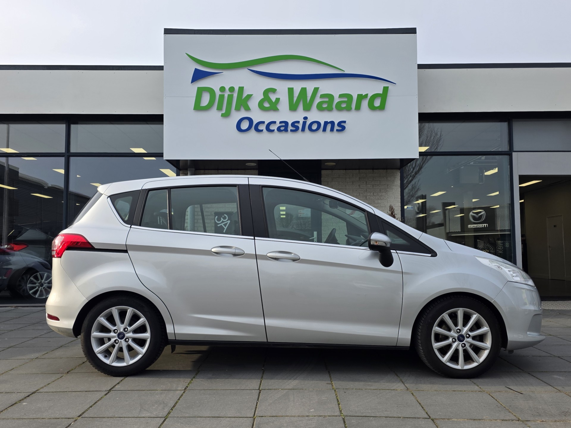 Foto van Ford B-max