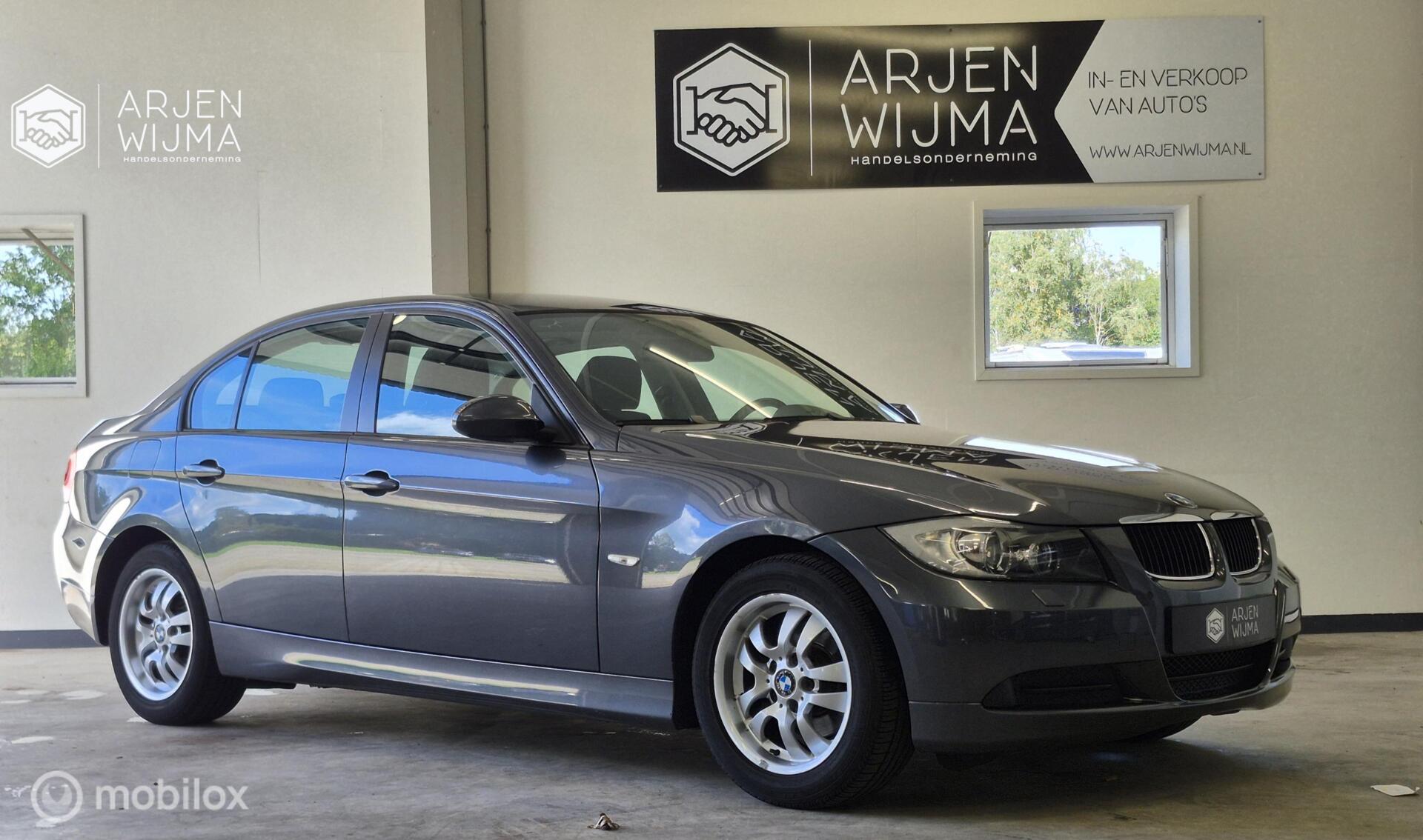 BMW 3-serie 318i 2005 - voorkant