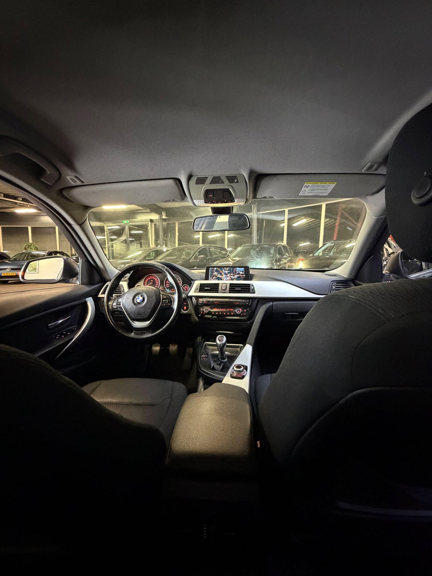 Foto van BMW 320i Ed