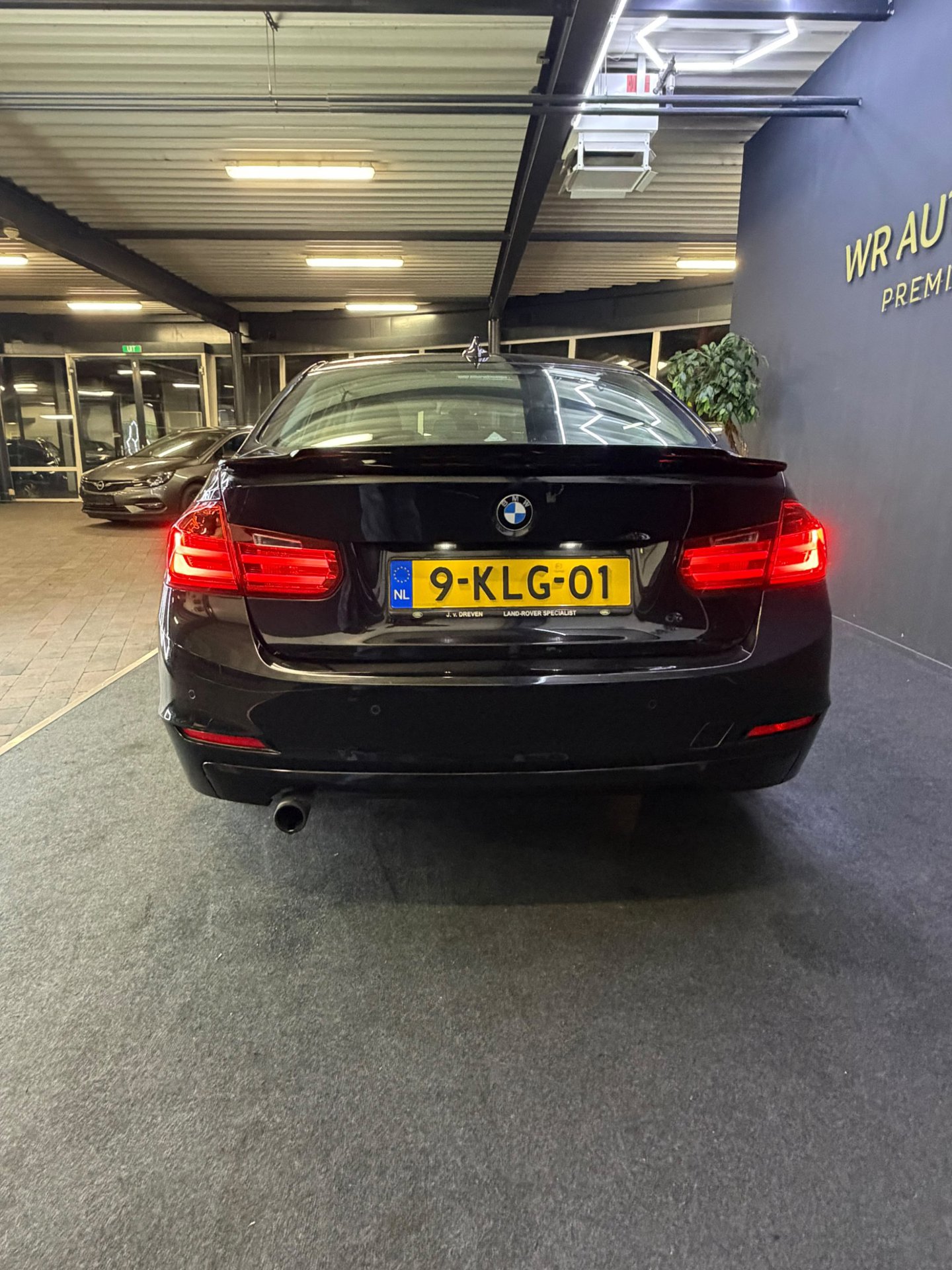 Foto van BMW 320i Ed