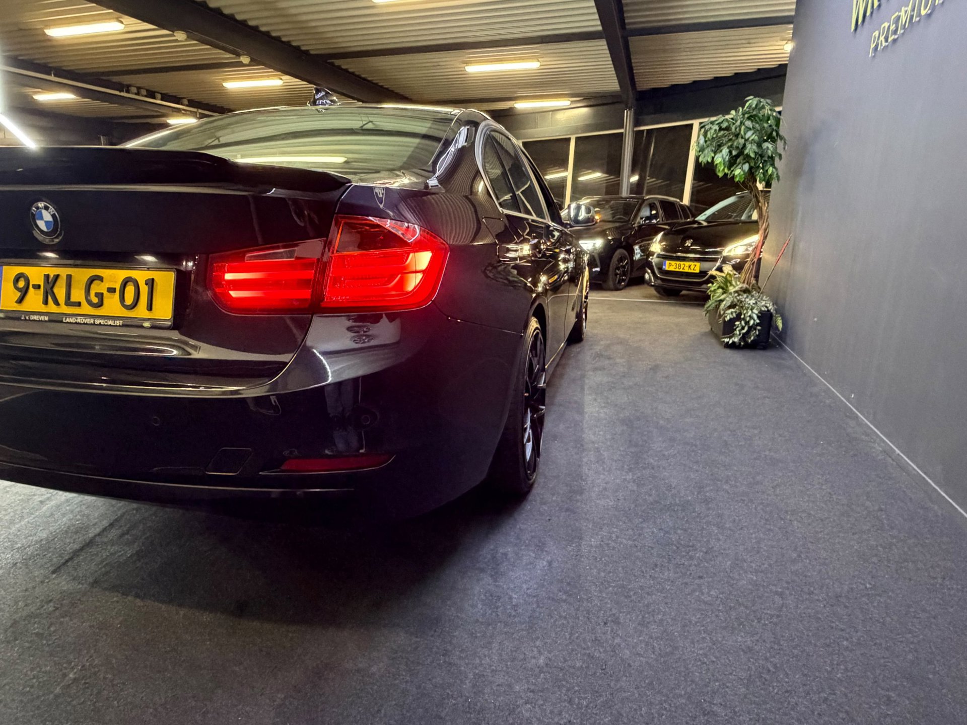 Foto van BMW 320i Ed