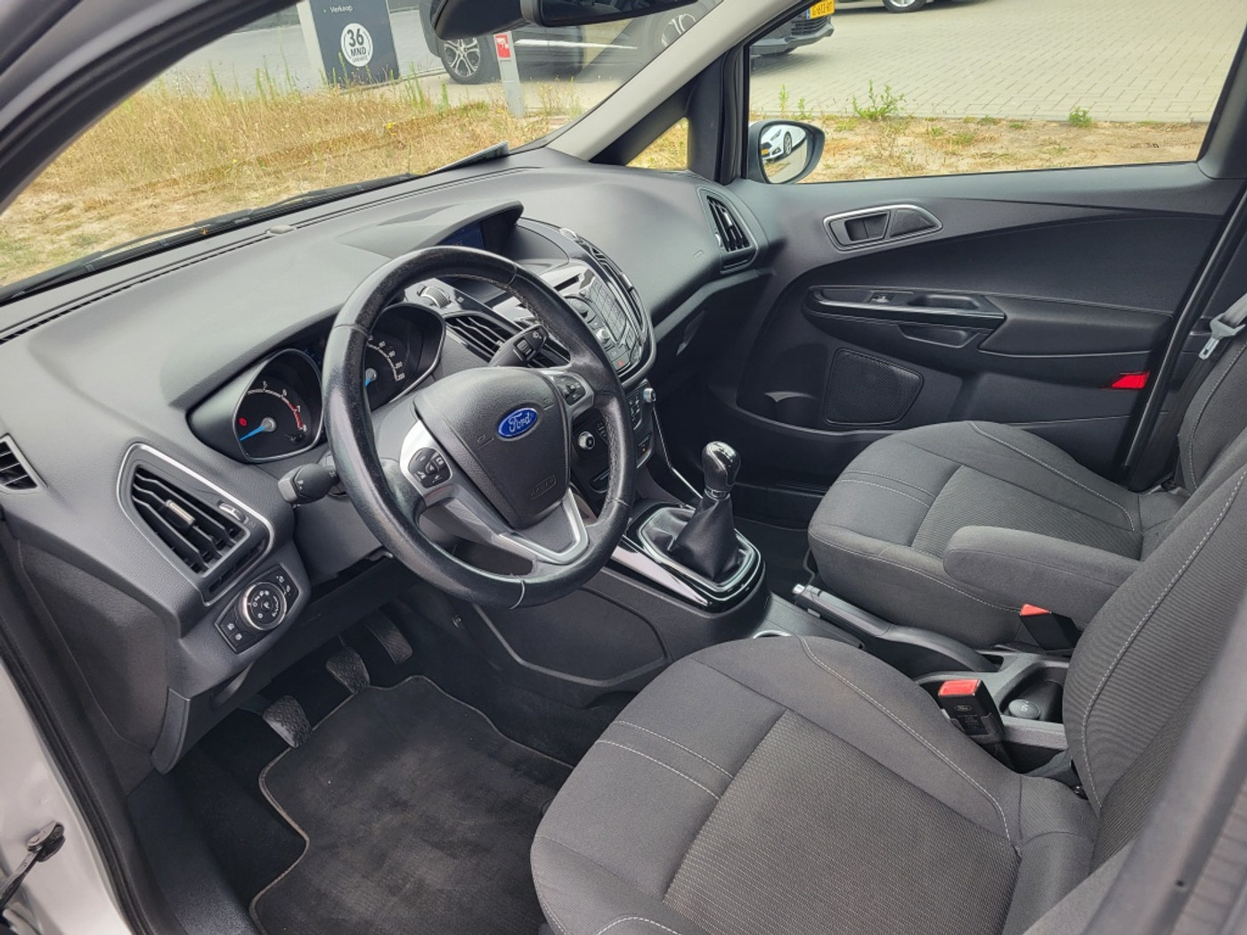Foto van Ford B-max