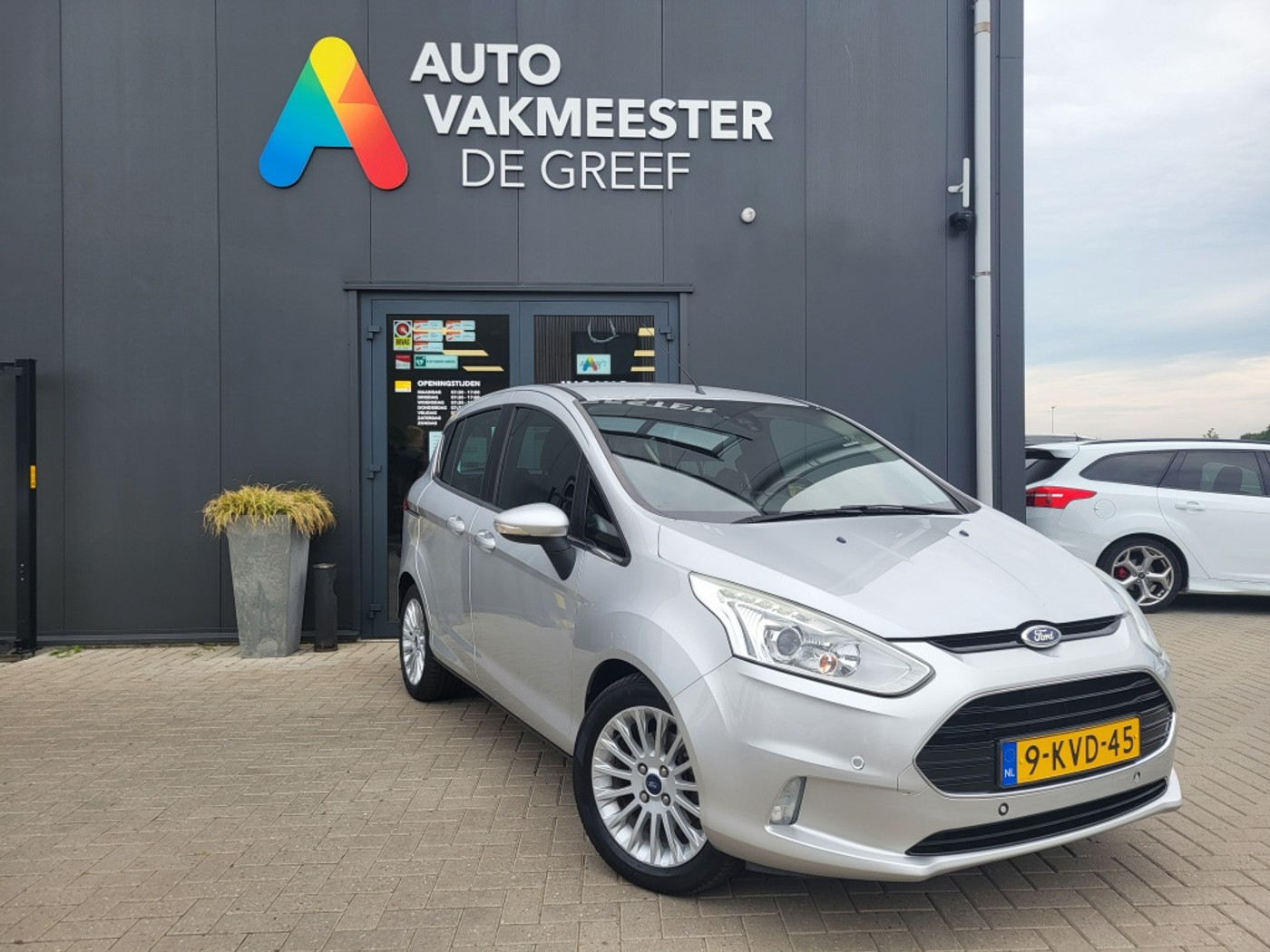 Foto van Ford B-max