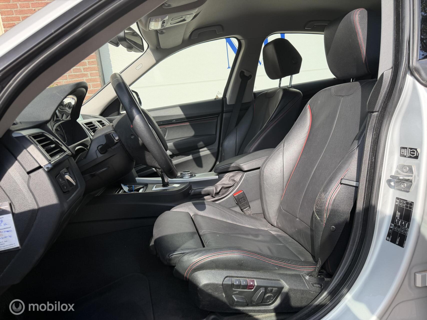 Foto van BMW 320i