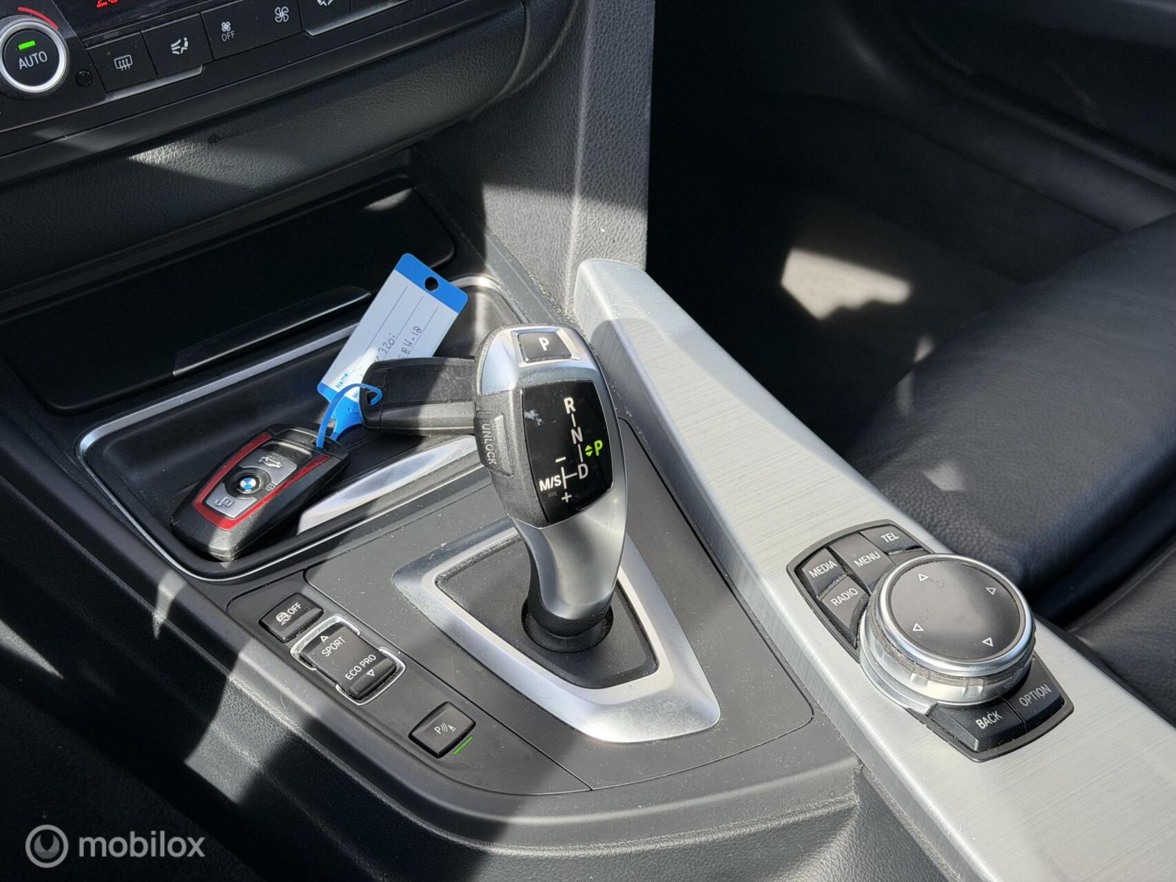 Foto van BMW 320i