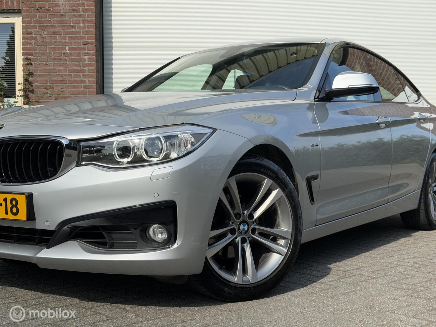Foto van BMW 320i