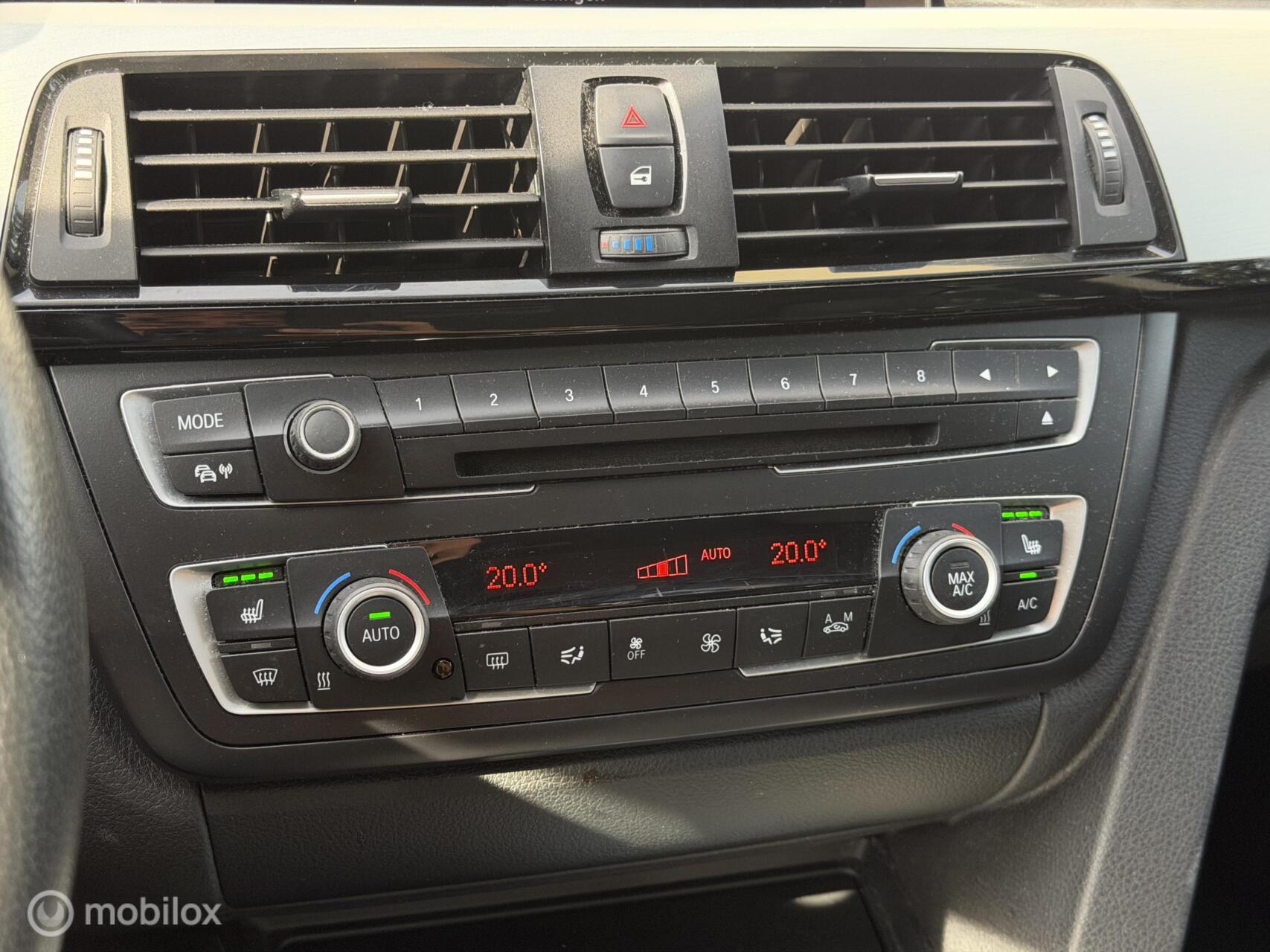 Foto van BMW 320i