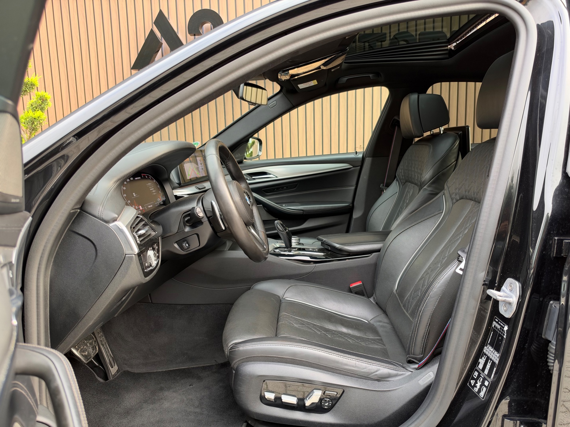 Foto van BMW M550i xDrive