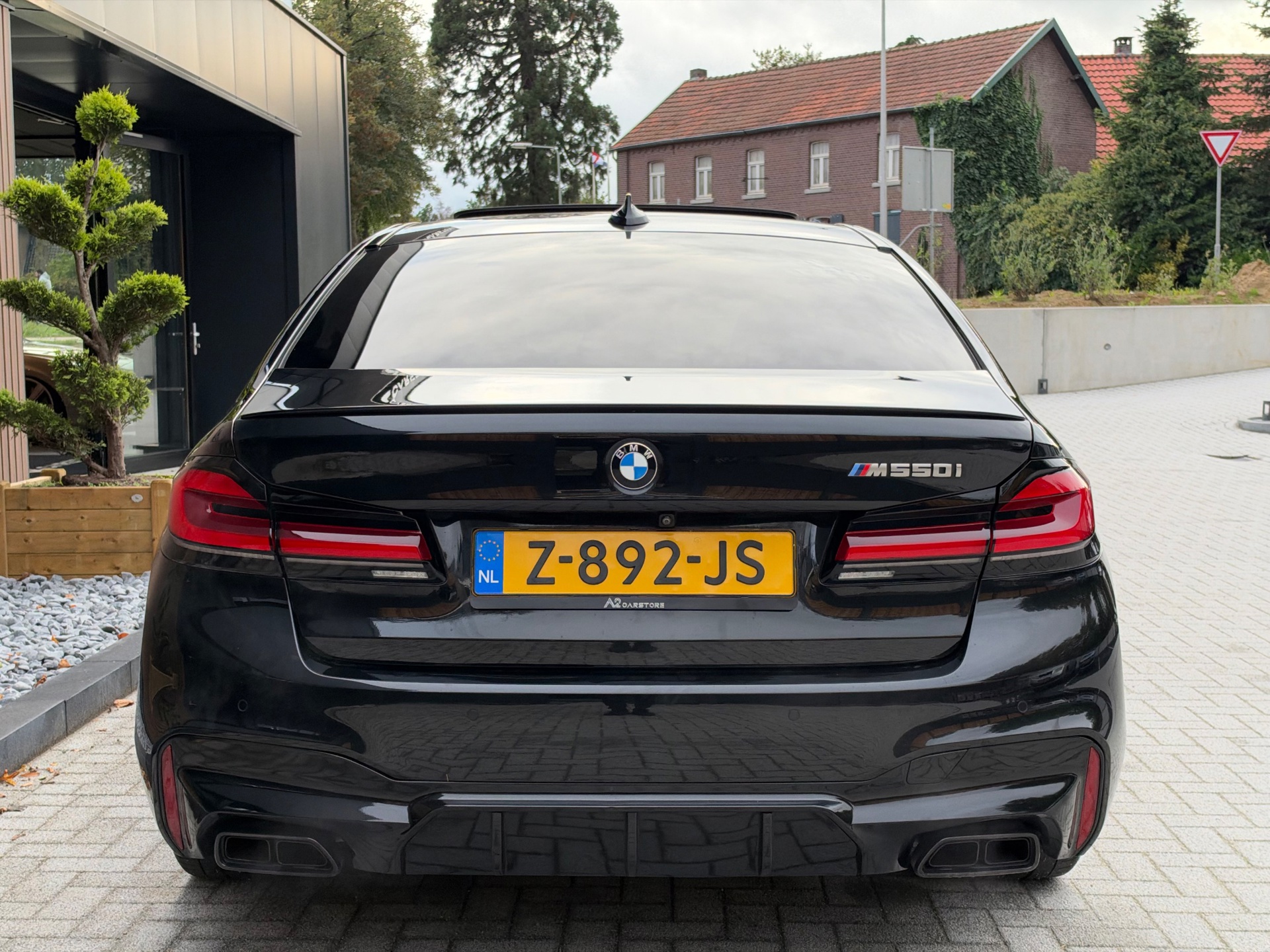 Foto van BMW M550i xDrive